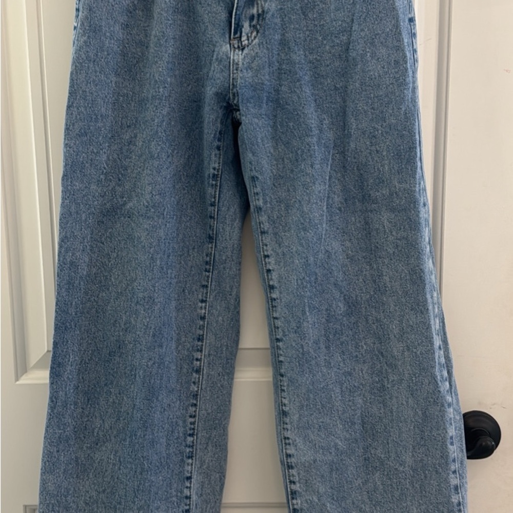 SHEIN Light Blue Denim Jeans Label Detail